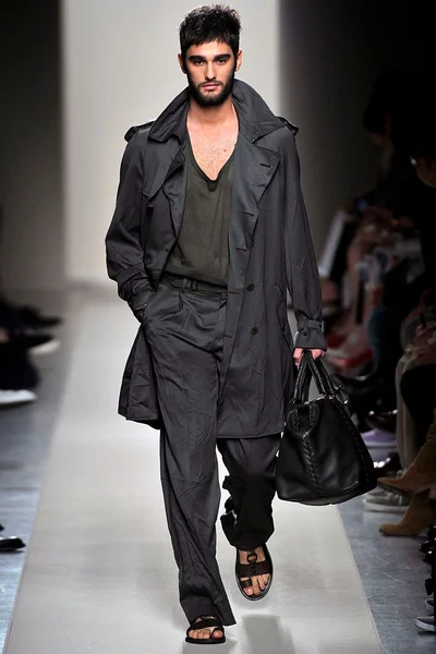 Look 37
